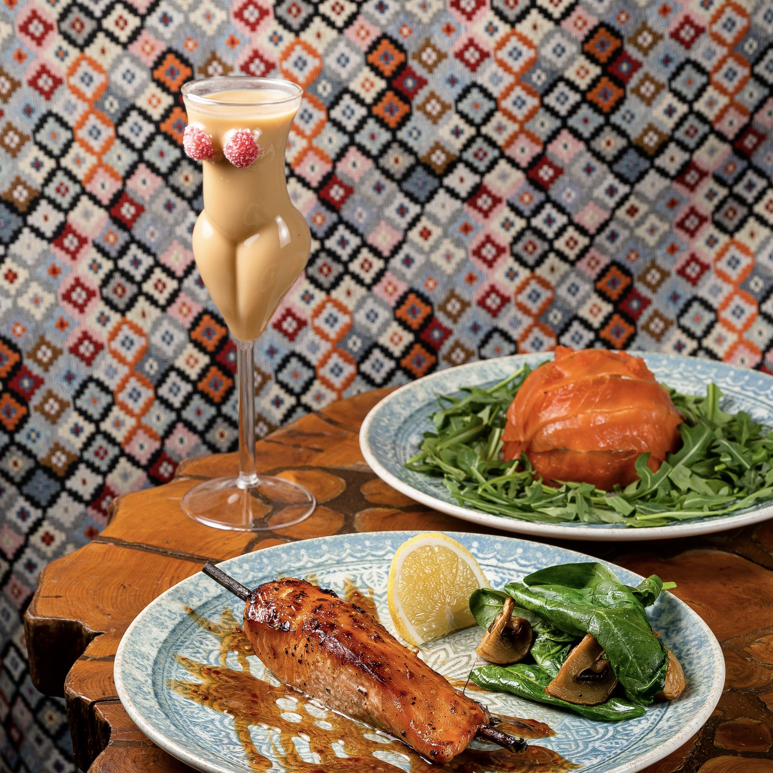 Обедайте вкусно в Кусочках Винтаж